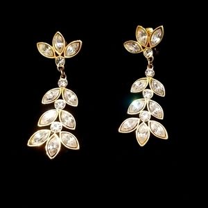 Diamond like Earrings